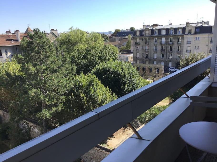 Studio- Avec Parking- Proche Cathedrale Apartment Reims