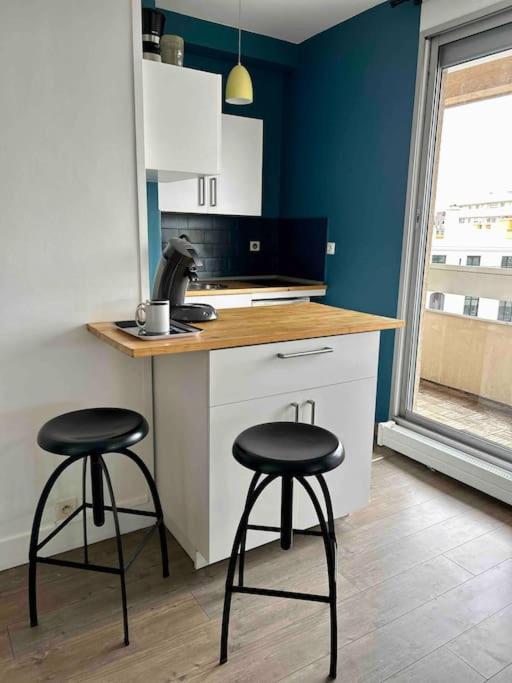 Apartment Studio- Avec Parking- Proche Cathedrale Reims